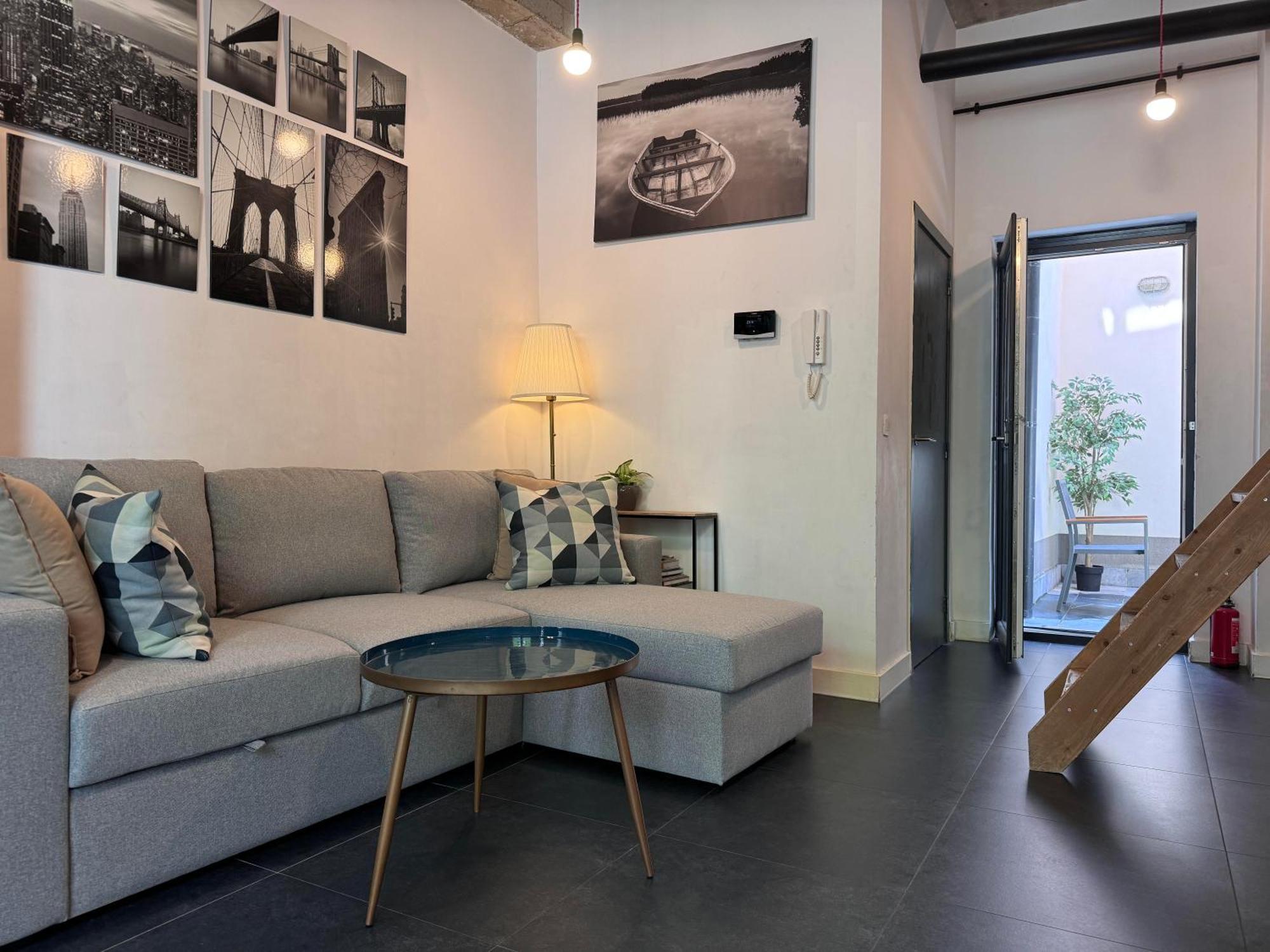 Modern Cozy Studio With Backyard Антверпен Экстерьер фото